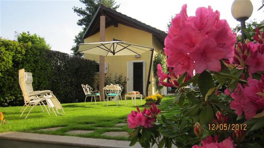 Casetta Delle Rose Biella Exterior foto